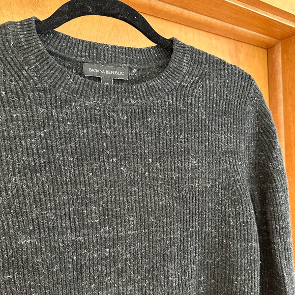 Men’s Banana Republic Ribknit Asphalt Marled Sweater Size M (Fits like Small) - Picture 3 of 3